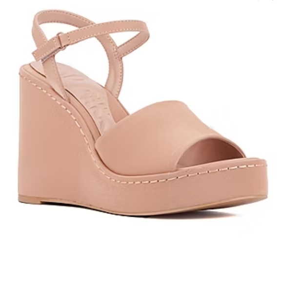 Olivia Miller Women's Size 9 Wedge Sandals Shoes Magnetic Tan - Picture 1 of 15